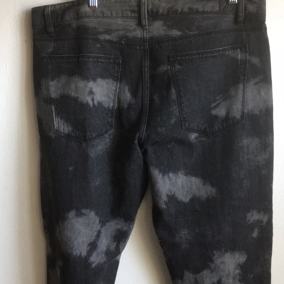 BOGO👖- Jay Walker Jeans - Picture 4 of 4